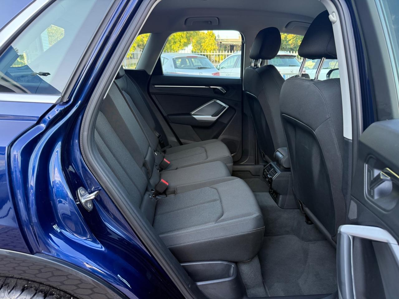 Audi Q3 35 TDI quattro S tronic Business Advanced