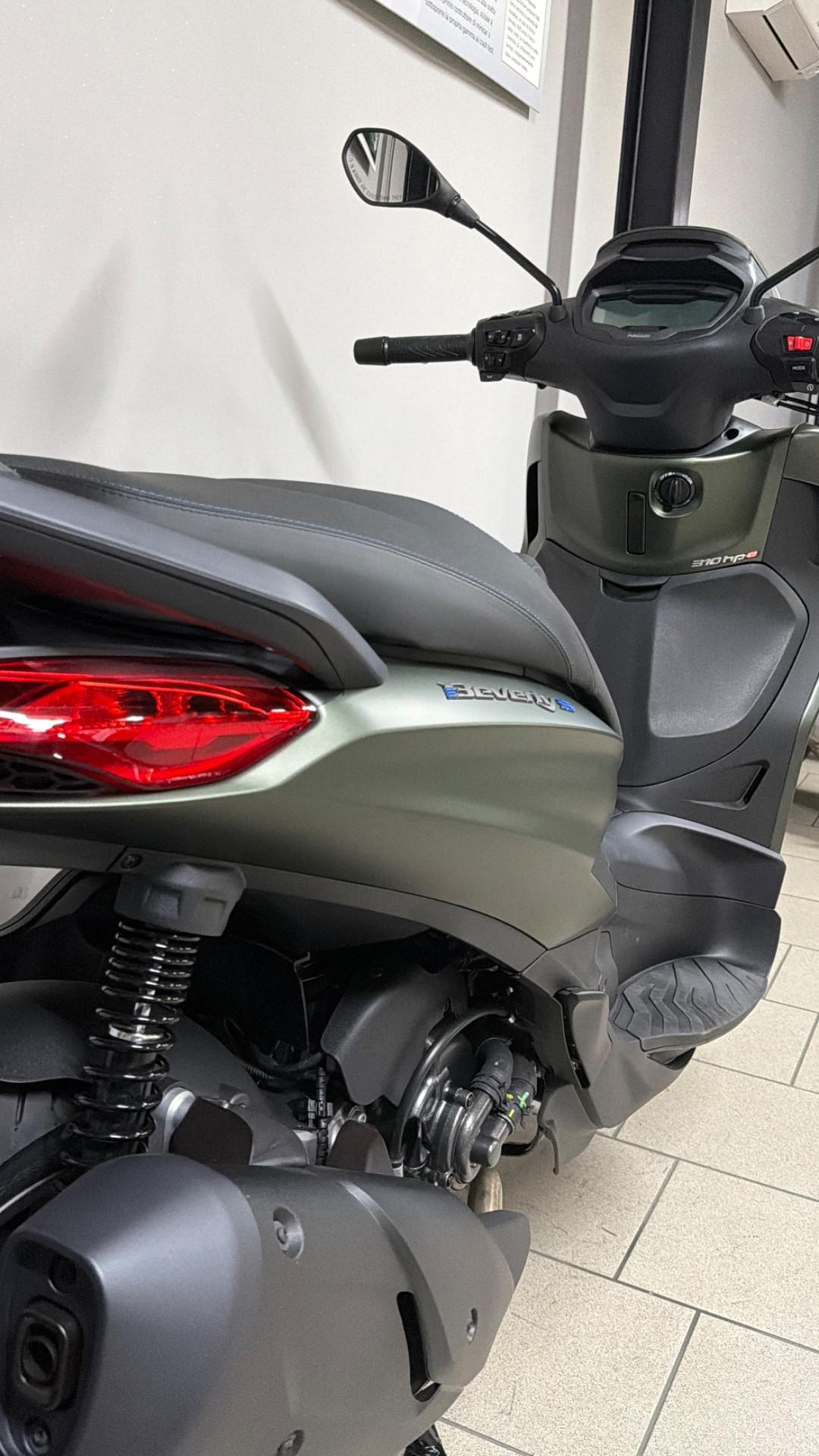 Piaggio Beverly 310 S