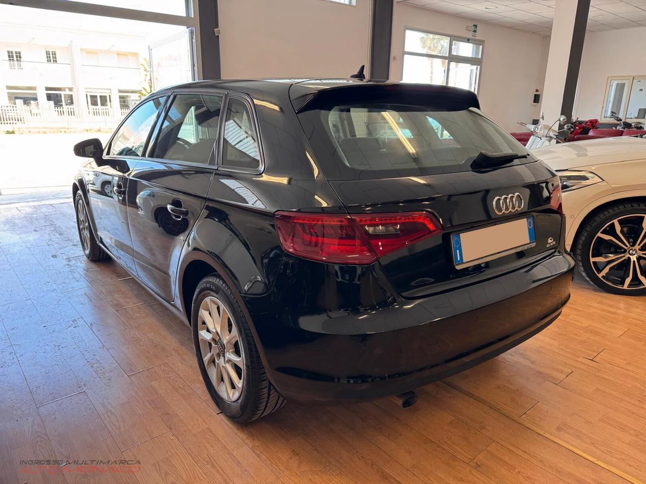 Audi A3 1.6 TDI 105cv Business 2014
