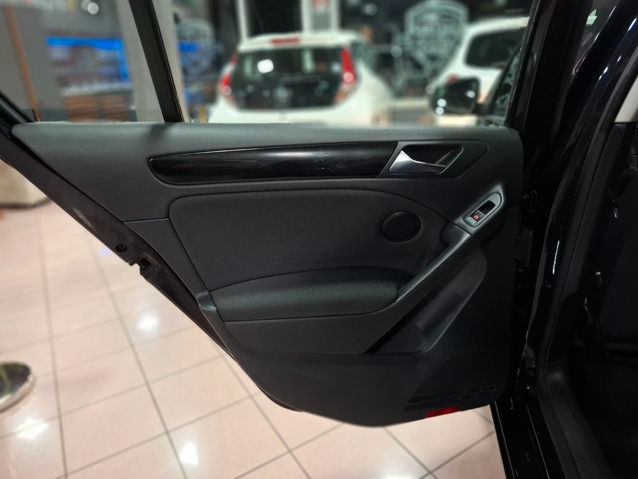 Volkswagen Golf 1.2 benzina Neopatentato