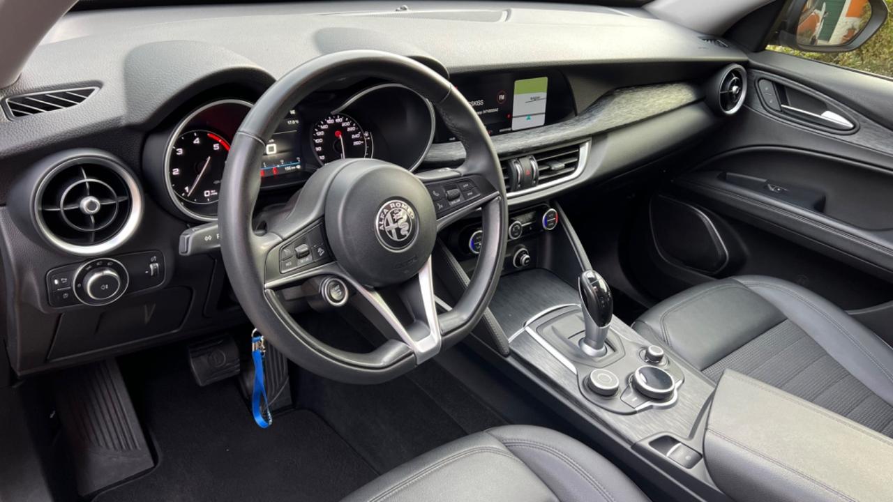 Alfa Romeo Stelvio 2.2 Turbodiesel 210 CV AT8 Q4 Executive