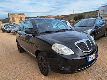 Lancia Ypsilon 1.2 Argento- NEOPATENTATI