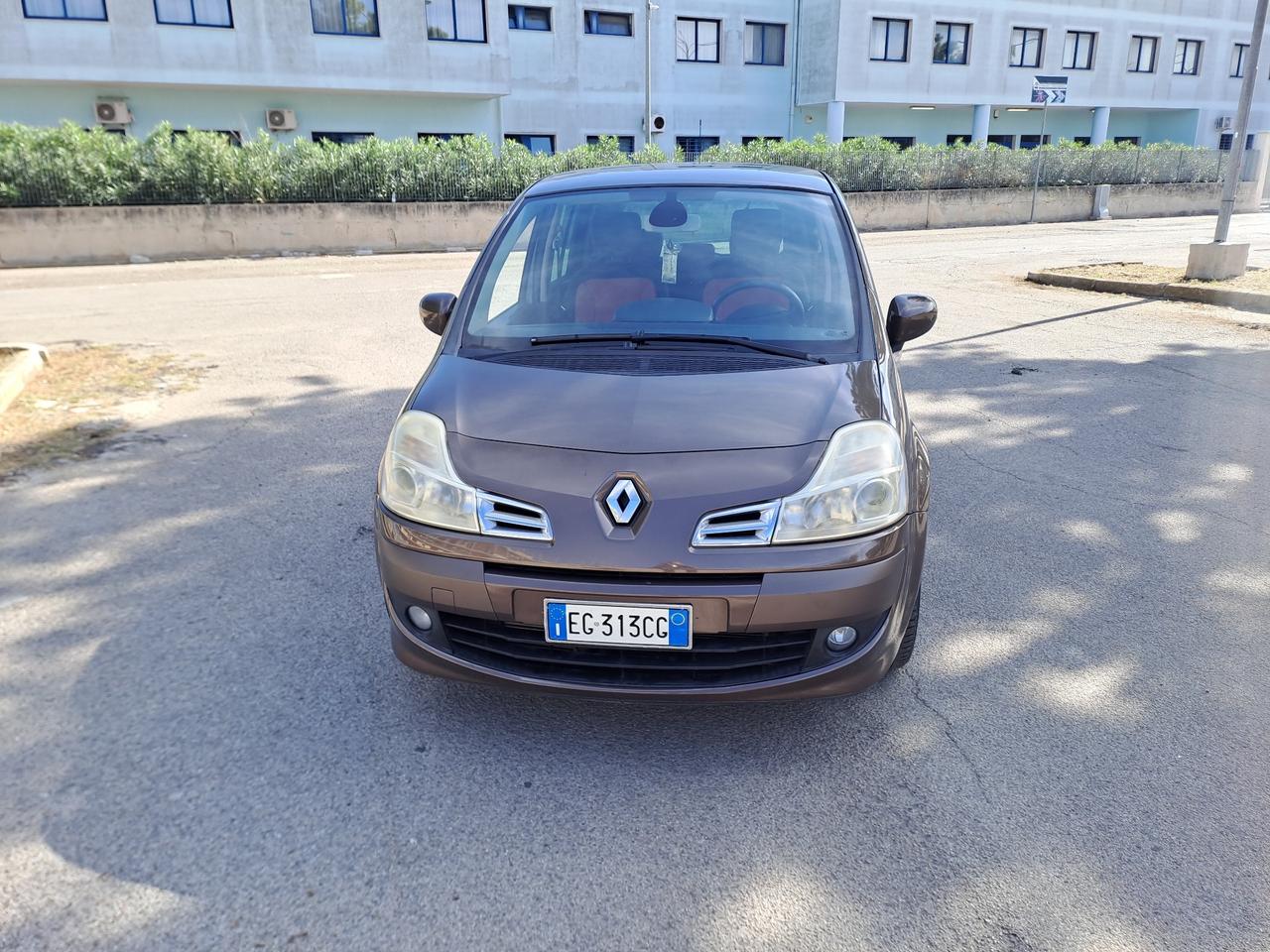 Renault Modus Grand 1.2 16V TCE Live