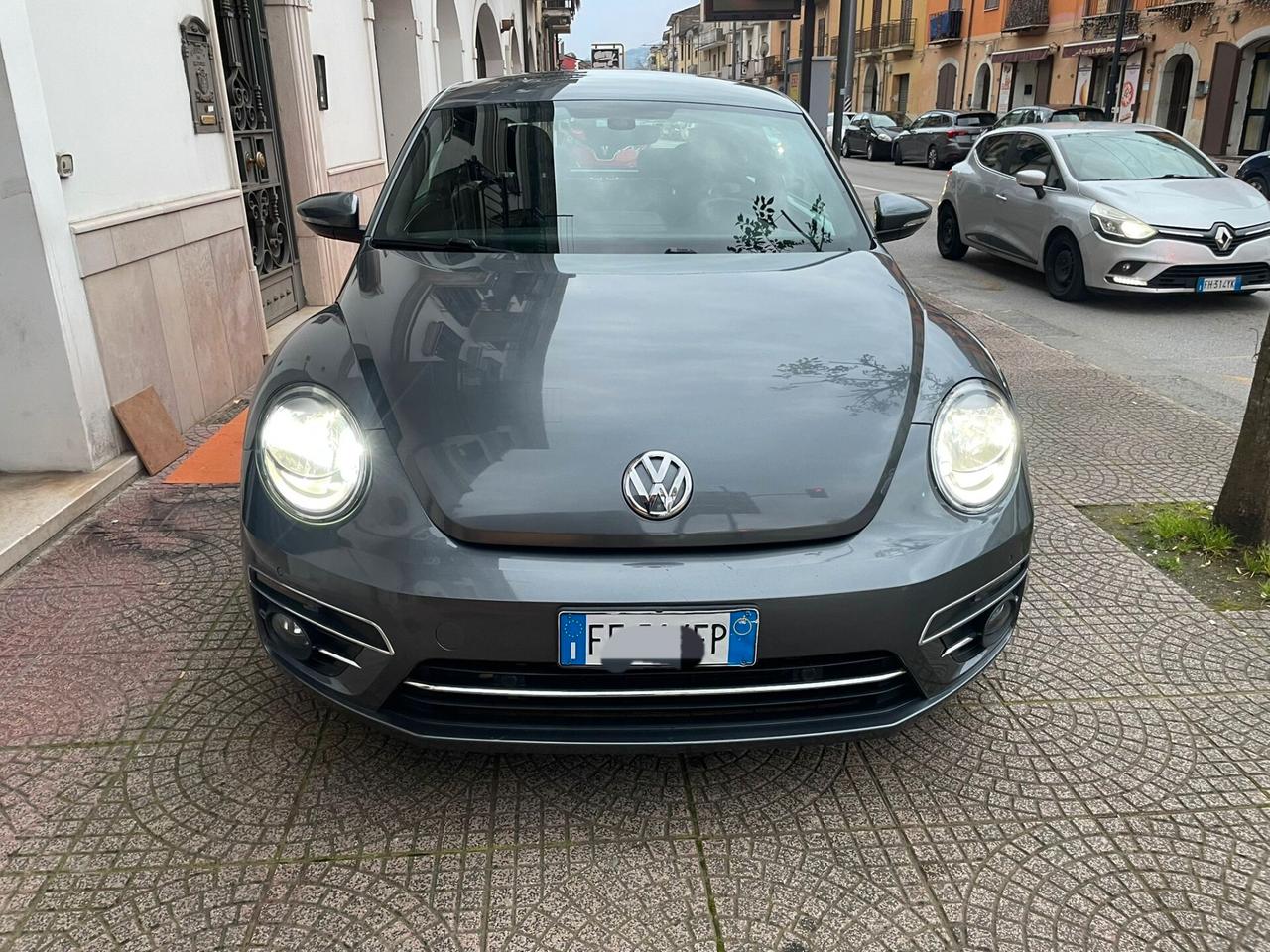 Volkswagen Maggiolino 2.0 TDI H.line 2017