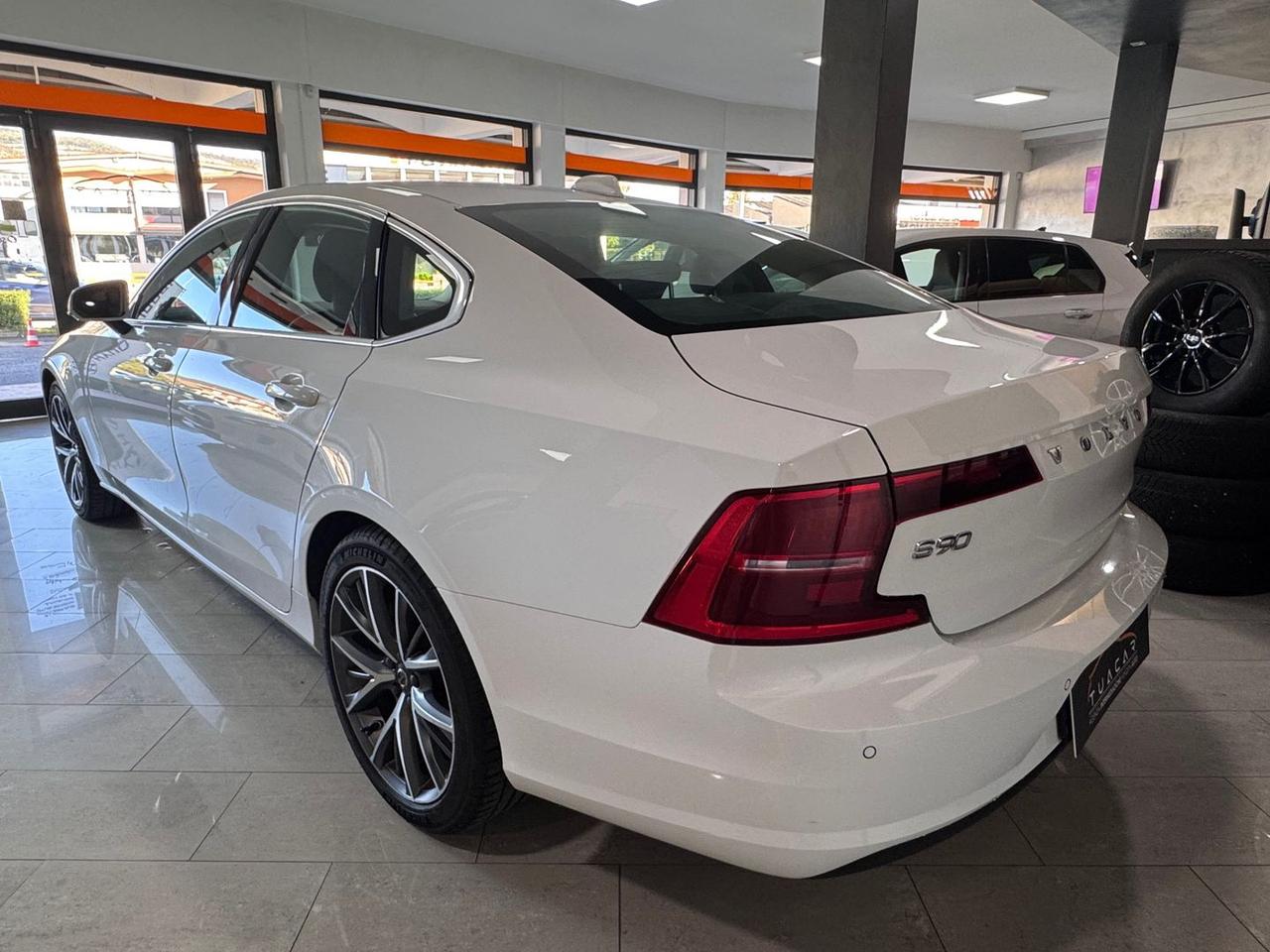 Volvo S90 Momentum 2.0 D3 #7447