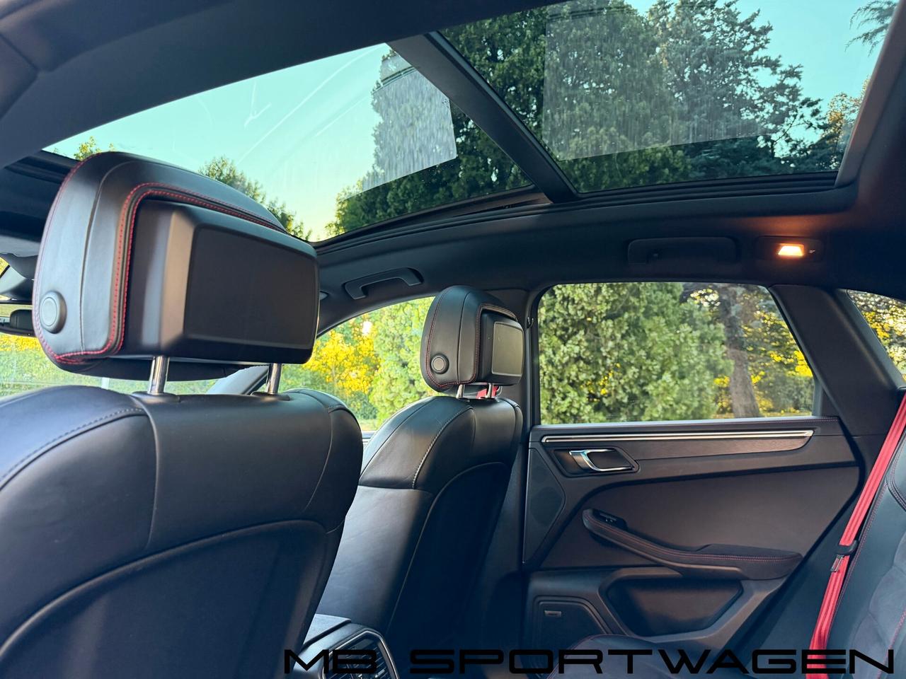 PORSCHE MACAN GTS - FULL SERVICE * TETTO* 21″ CHRONO - GARANZIA