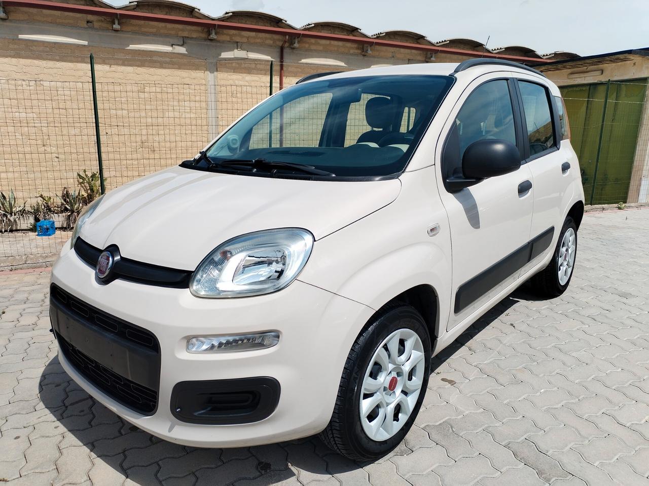 Fiat Panda 0.9 TwinAir Turbo Natural Power Lounge