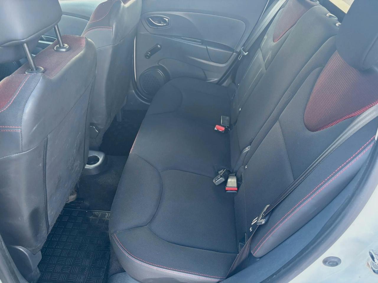 RENAULT CLIO 1.5 DCI SportTour - 2013