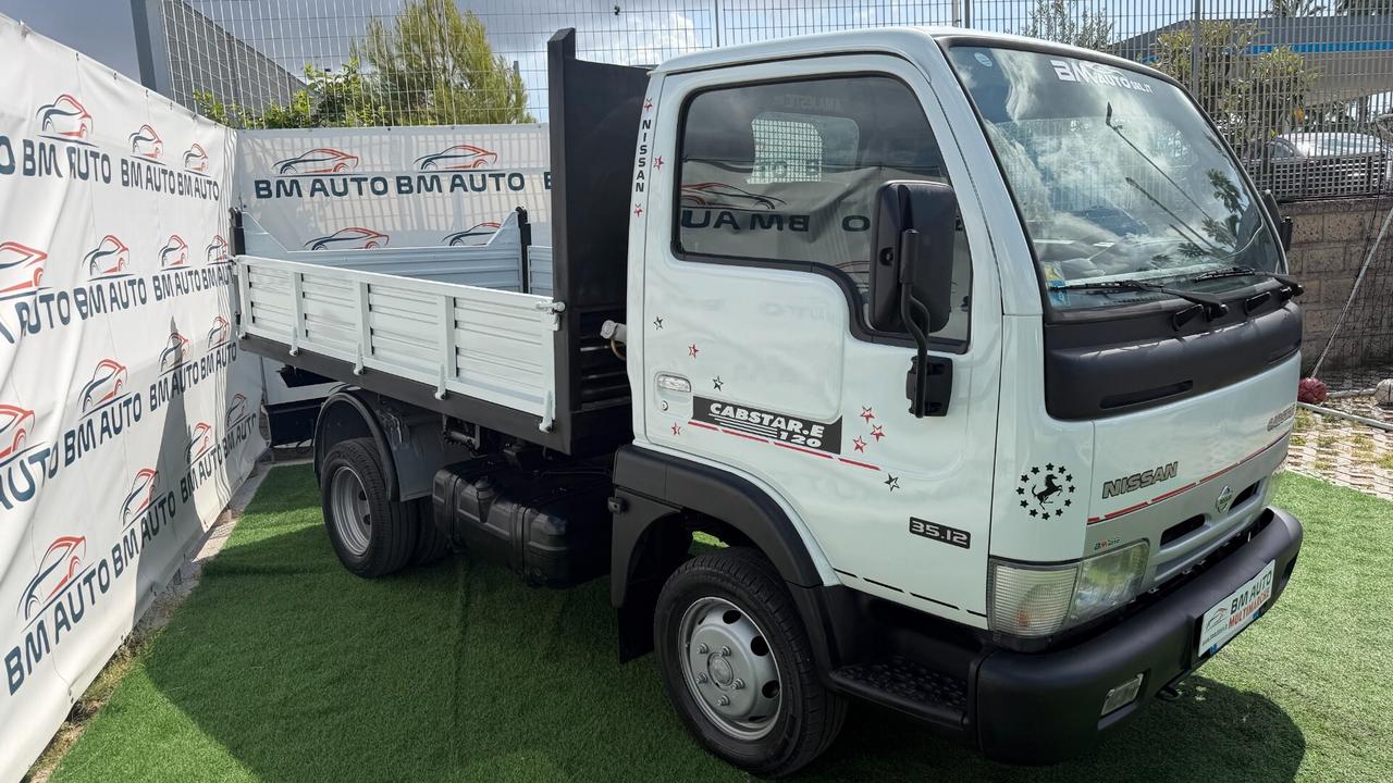 Nissan Cabstar 120.35 3.0 RIBALTABILE TRILATERALE