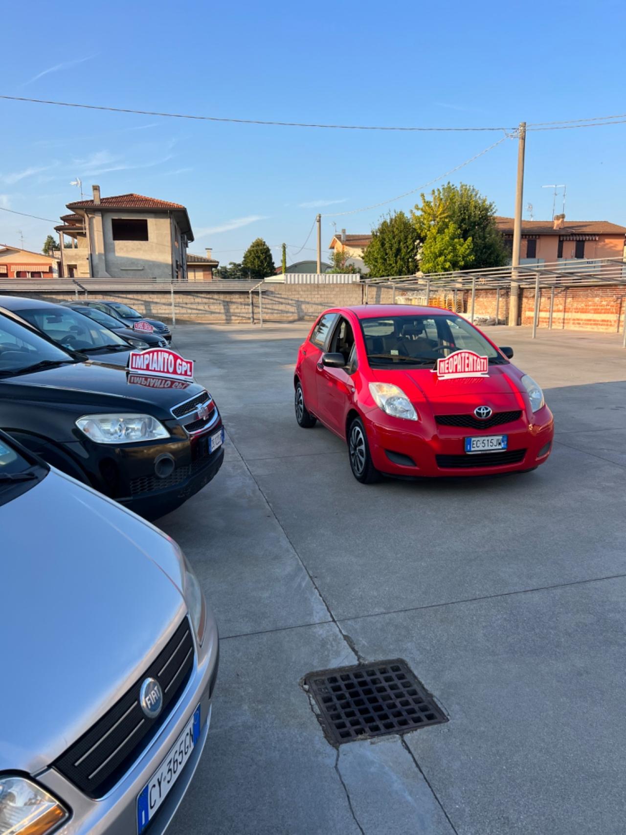 Toyota Yaris 1.0 5 porte