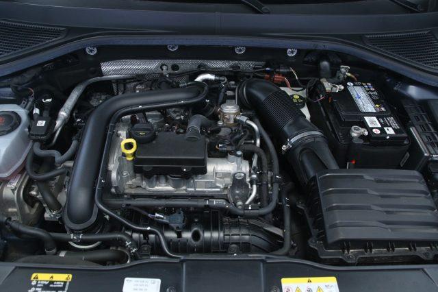 VOLKSWAGEN T-Roc 1.0 TSI Life/FARI LED *SCONTO IMMEDIATO*