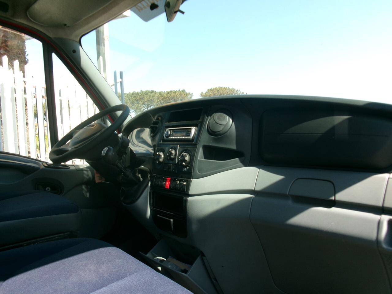 Iveco Daily 35C15 3000 150CV E4 CASSONE FISSO DA 3.80 METRI