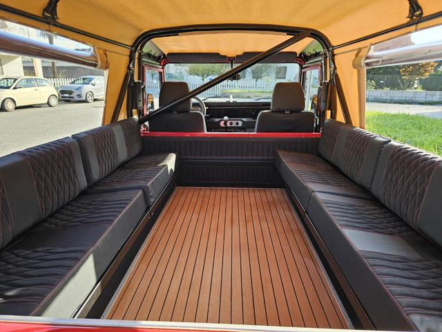 LAND ROVER Defender 110 2.5 Tdi cat S.W. County