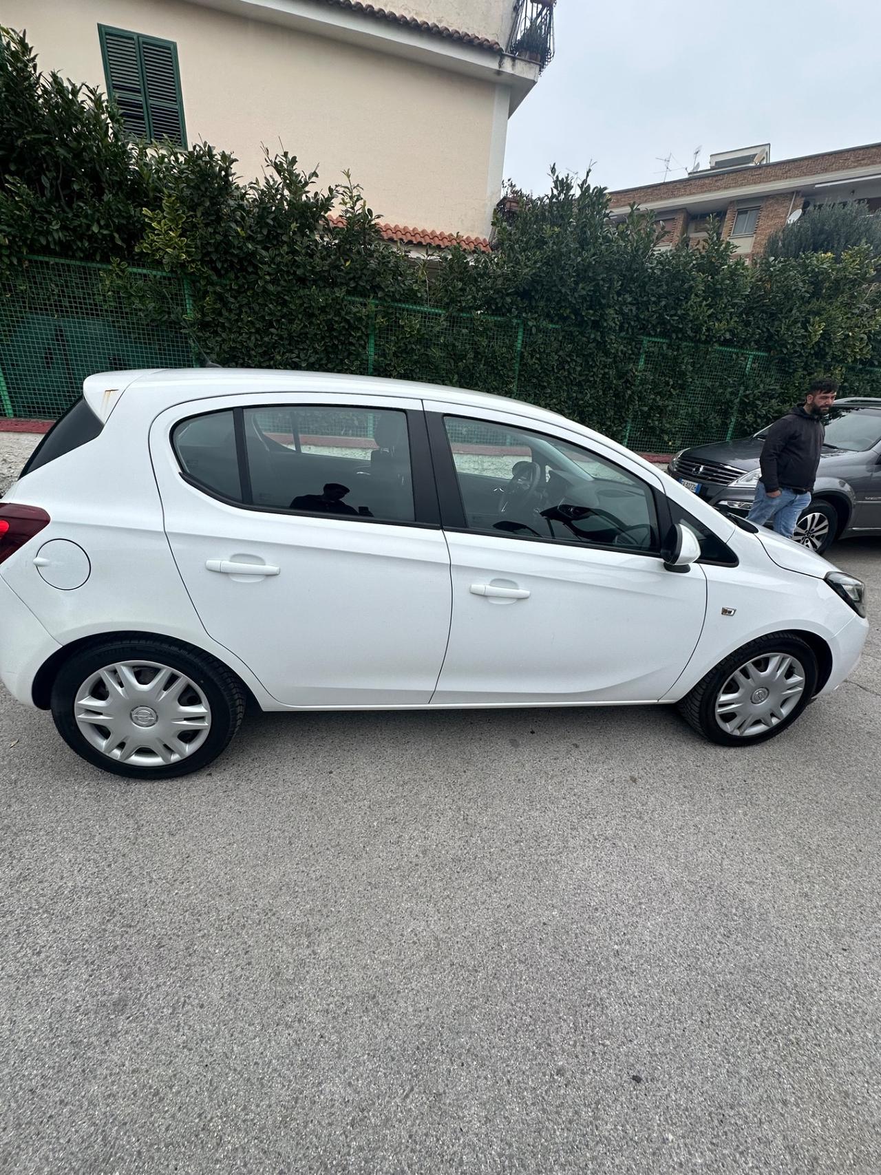 Opel Corsa 1.2 5 porte Innovation