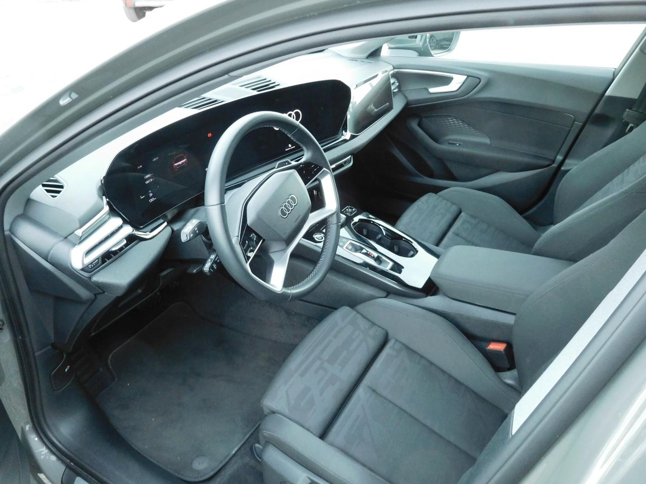 A5 Avant TDI 150 kW / 204cv mHEV Stronic Quattro Business Advanced - GANCIO TRAINO