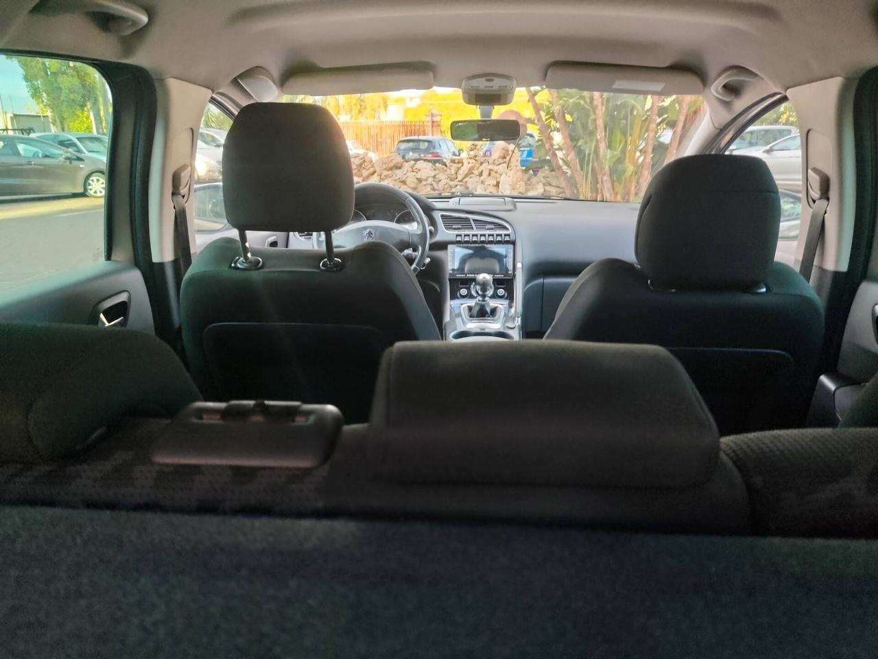 Peugeot 3008 1.6 HDi 110CV Business