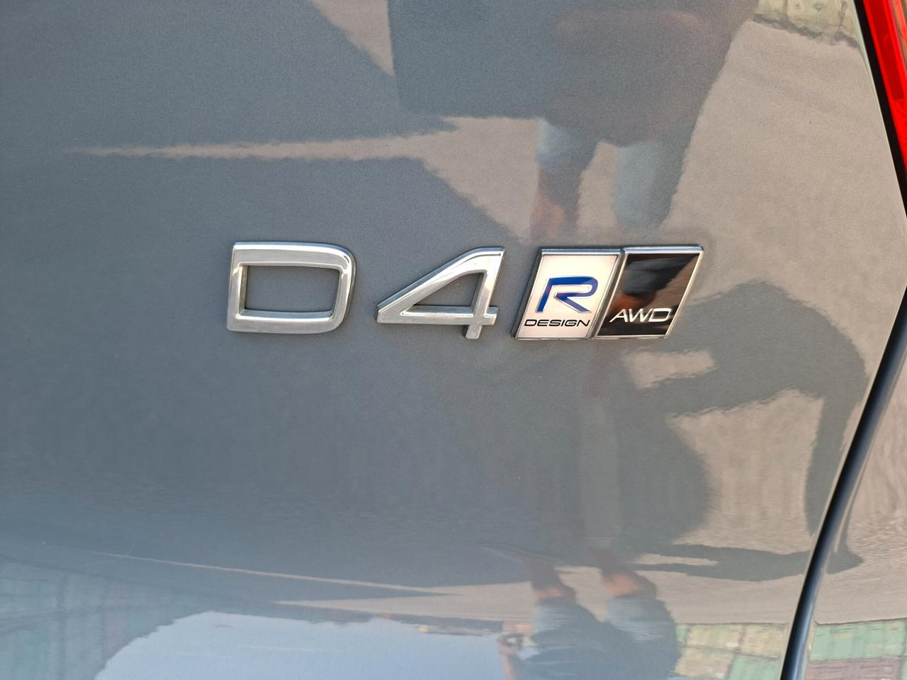 Volvo XC40 2.0 tdi 190cv r Design tetto
