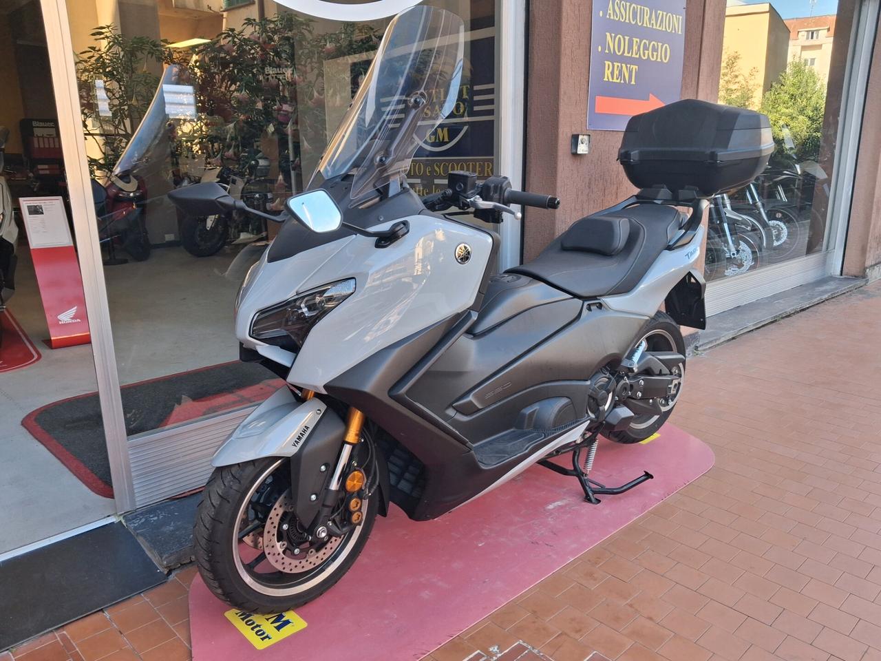 Yamaha T Max 560 TECH