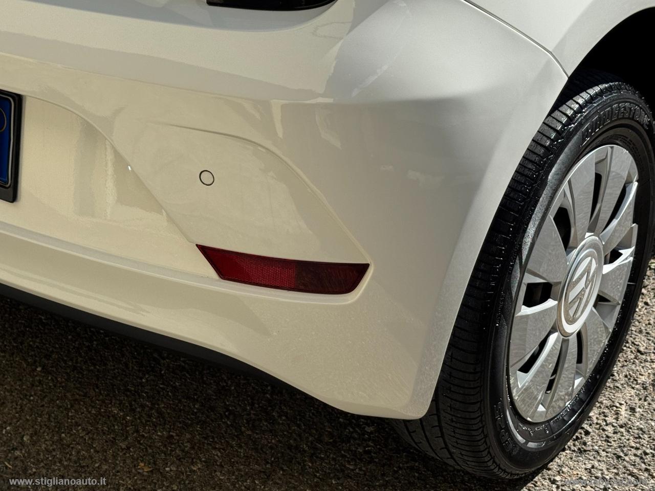 VOLKSWAGEN 1.0 5p. eco move up! BMT IN ARRIVO