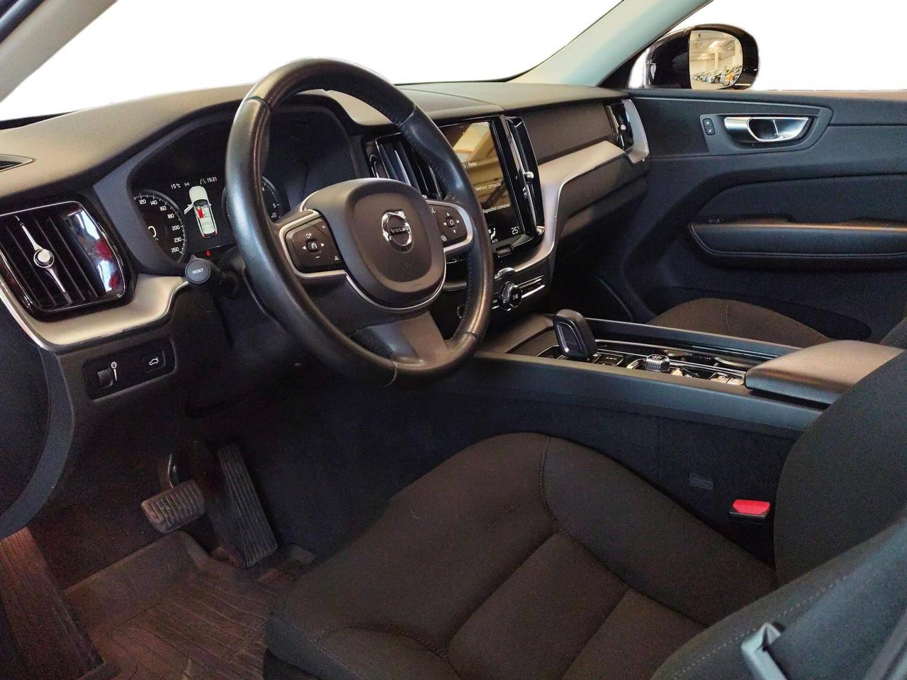 Volvo XC60 2.0 b4 Momentum awd