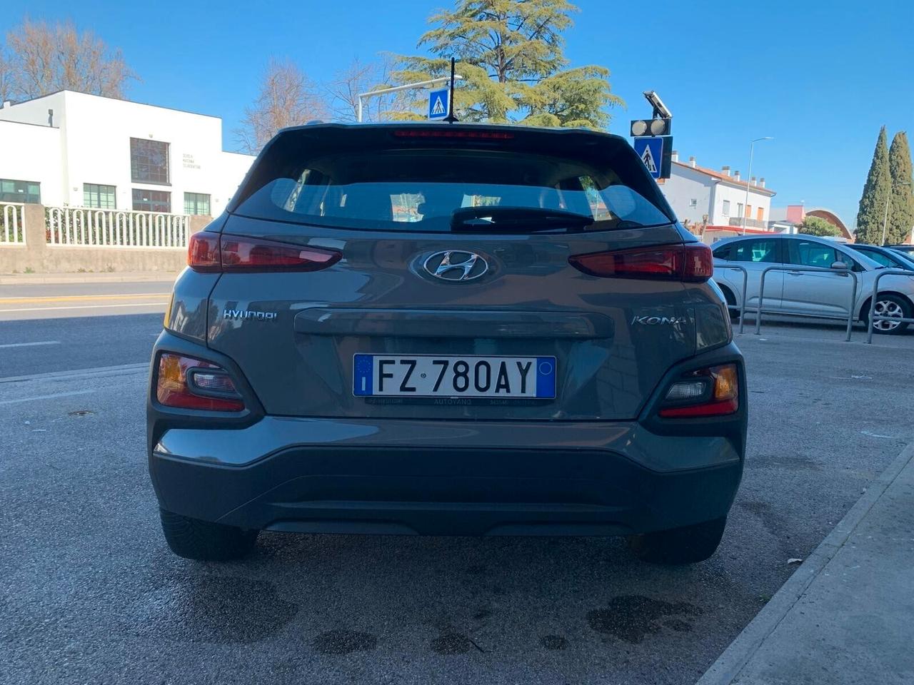 Hyundai Kona 1.0 T-GDI catena Neopatentati