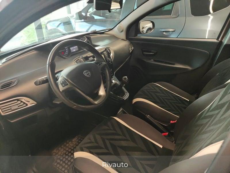 Lancia Ypsilon 1.2 69cv Gold