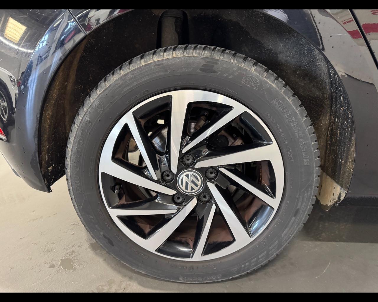 VOLKSWAGEN GOLF 1.6 TDI HIGHLINE
