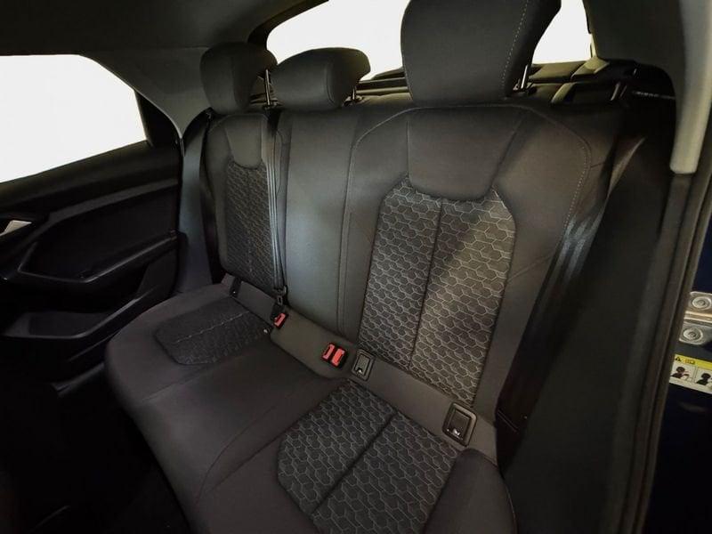 Audi A1 Sportback 30 1.0 tfsi Identity Black 116cv s-tronic