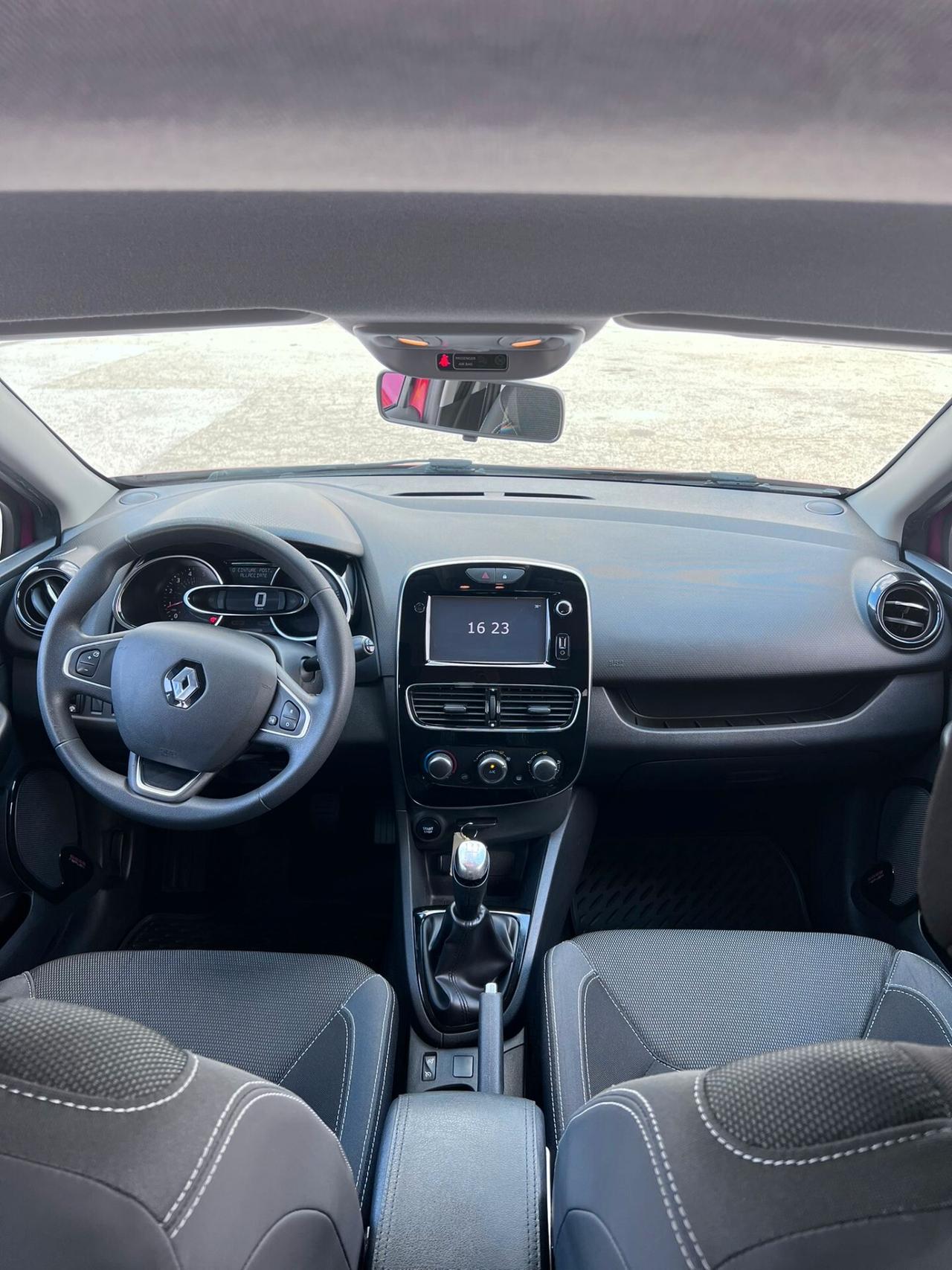 Renault Clio dCi 8V 75 CV Start&Stop 5 porte Energy Duel