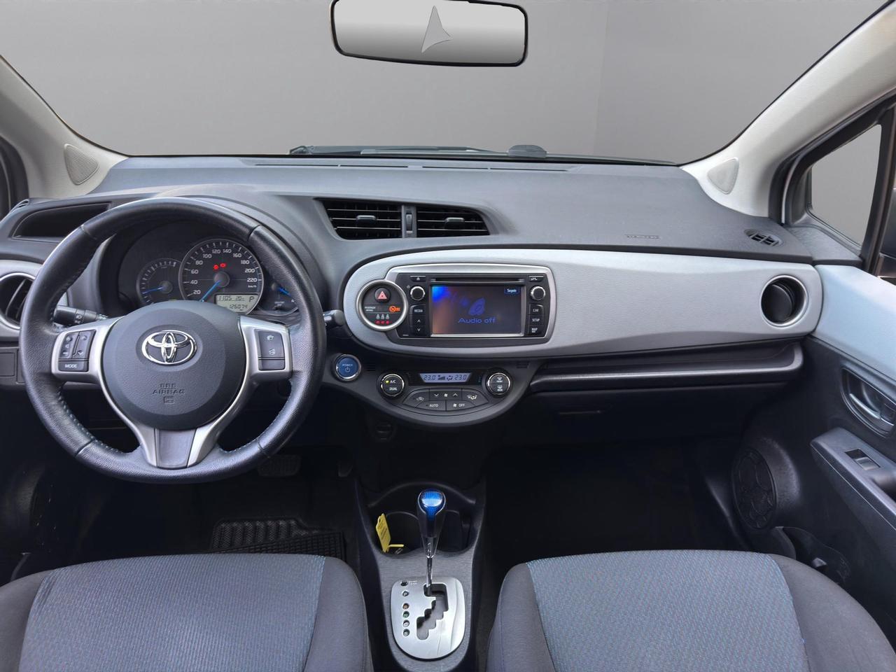 Toyota Yaris 5p 1.5h Lounge+
