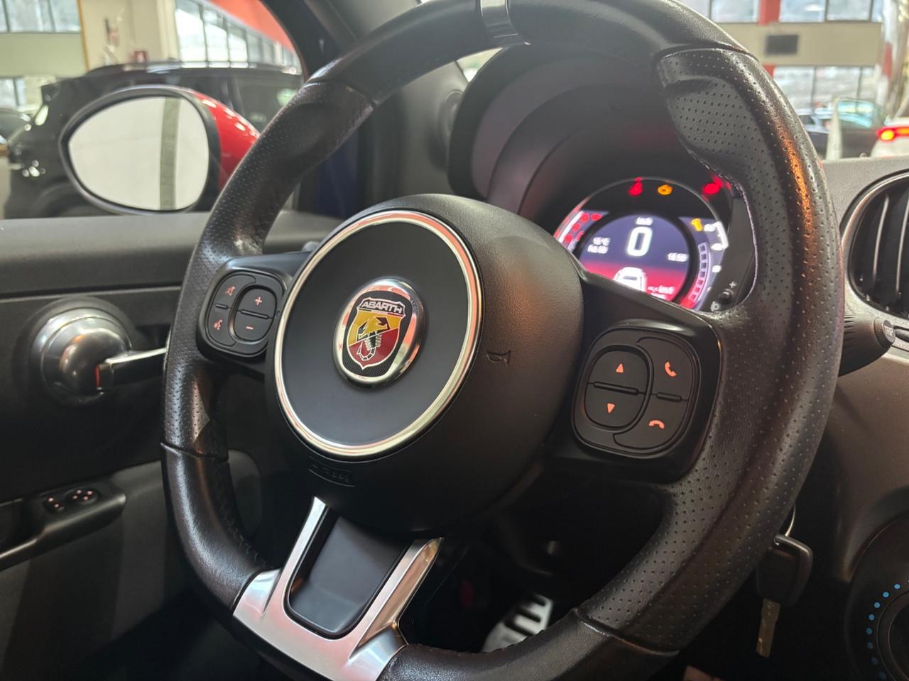 Abarth 595 1.4 Turbo T-Jet 160 CV Pista