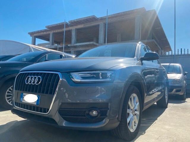 AUDI Q3