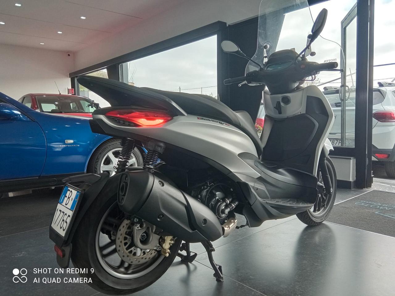 Piaggio Beverly S 300 HPE - PARI AL NUOVO!