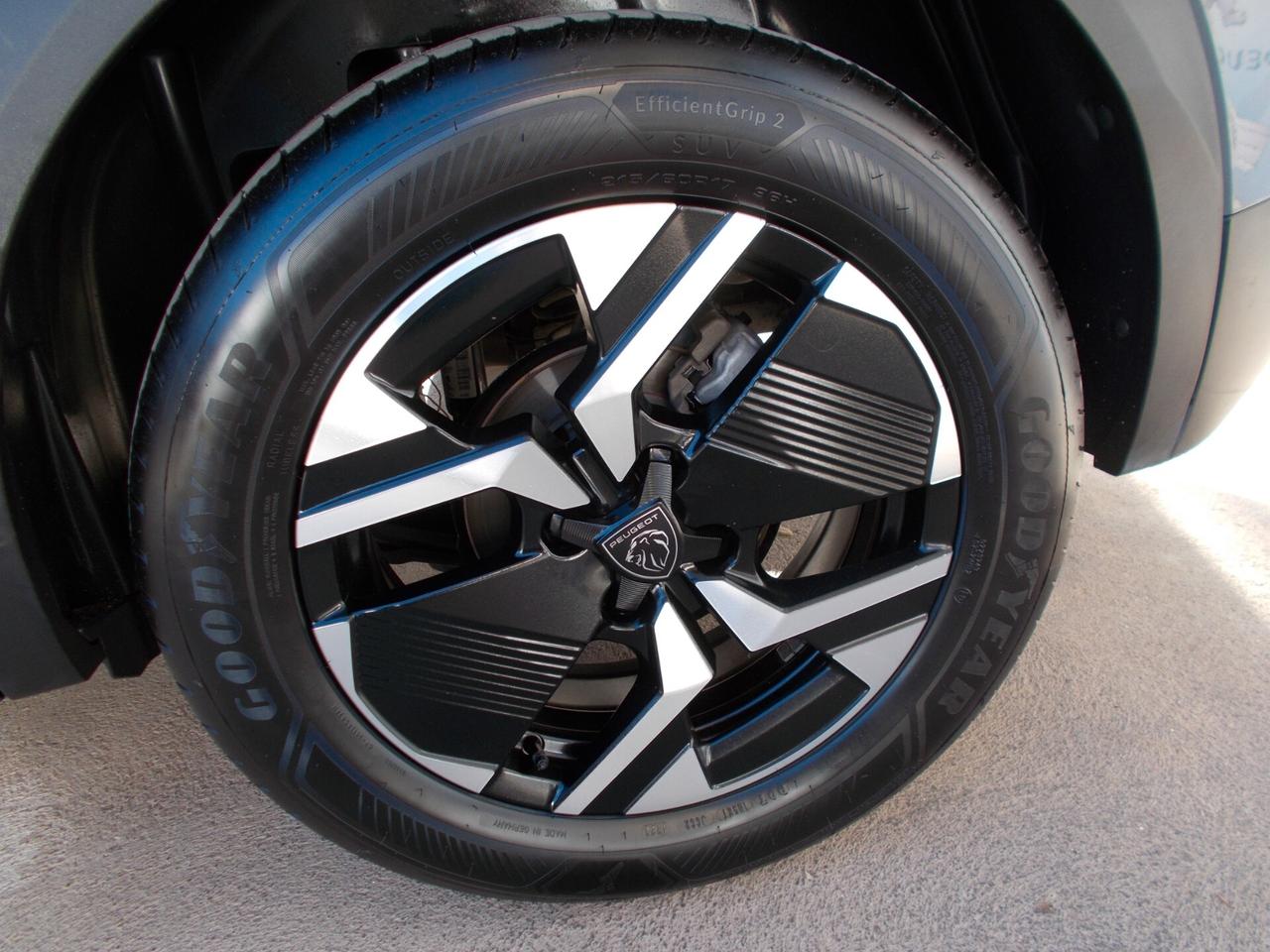 Peugeot 2008 BlueHDi 130 S&S EAT8 Allure