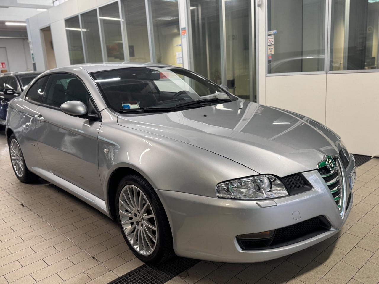 Alfa Romeo GT 1.9 MJT 16V Luxury 39.000km