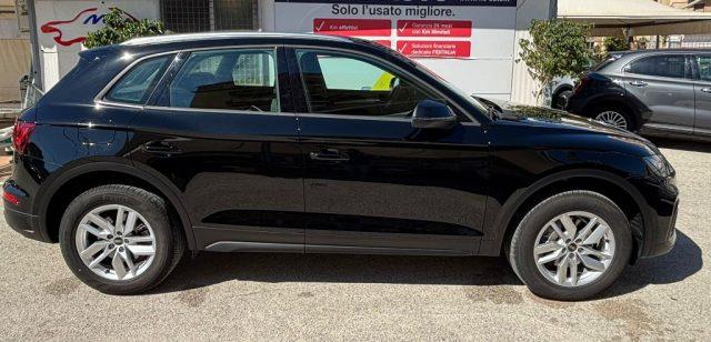 AUDI Q5 2.0 tdi mhev 12V Business quattro s-tronic