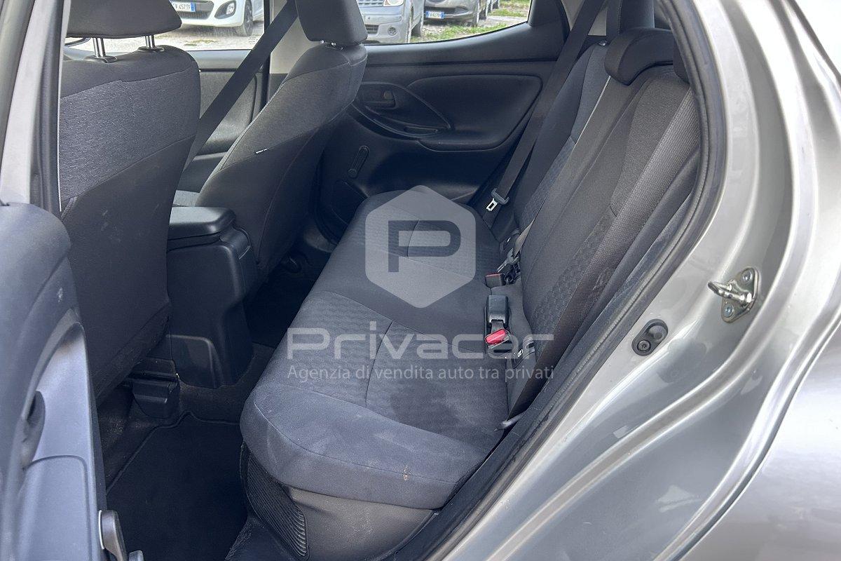 TOYOTA Yaris 1.5 Hybrid 5 porte Business