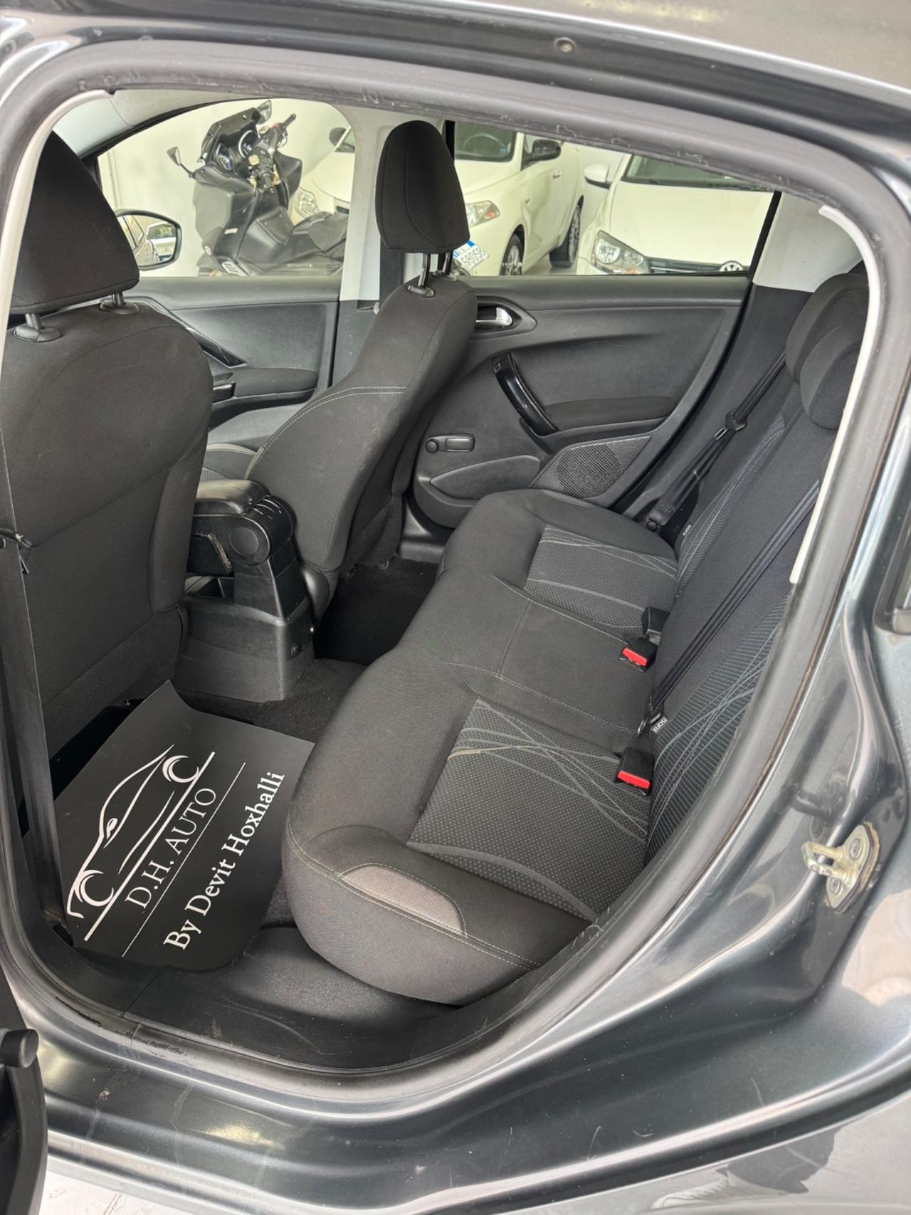 Peugeot 208 1.4 HDi 68 CV 5 porte Active