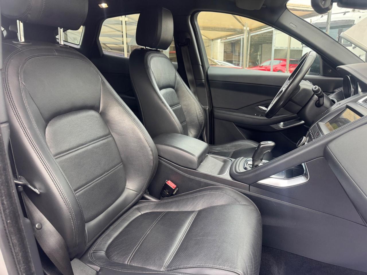 JAGUAR E-PACE 20D 150 CV R-DYNAMIC R20 PELLE FULL