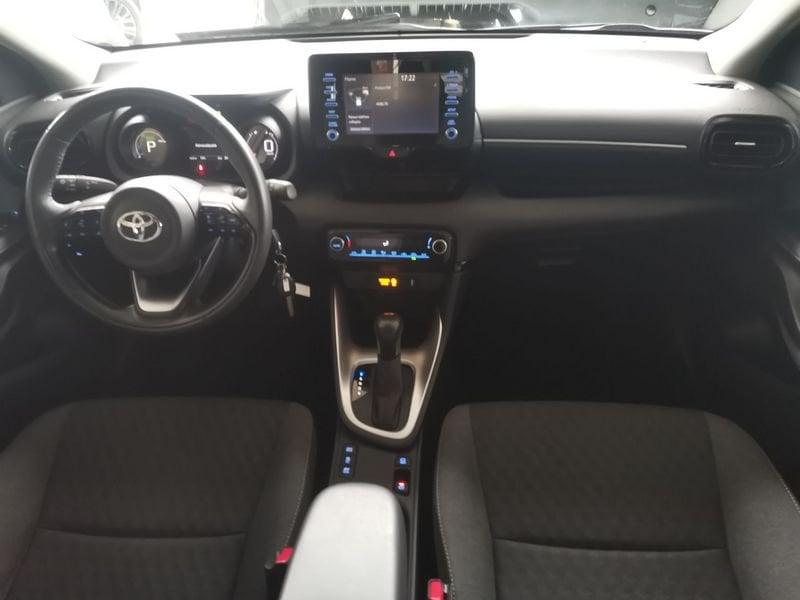 Toyota Yaris Hybrid Trend MY22