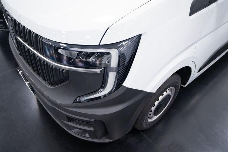 Renault Master Nuovo furgone M4HTFH 1 223 2M FG TA L2H2 T35 Blue dCi 130 E6E