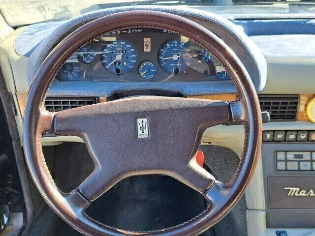 Maserati Quattroporte 422 i service book -1988