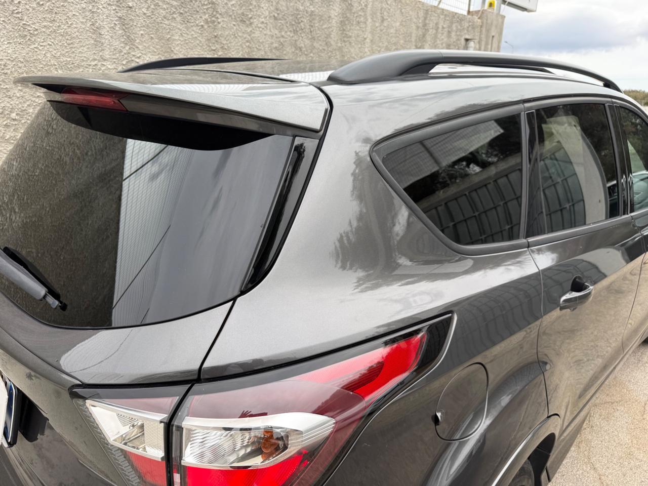 Ford Kuga 2.0 TDCI 150 CV 2WD ST-Line,TETTO APRIBILE,Pelle e Alcantara,Led+Xeno,ecc.
