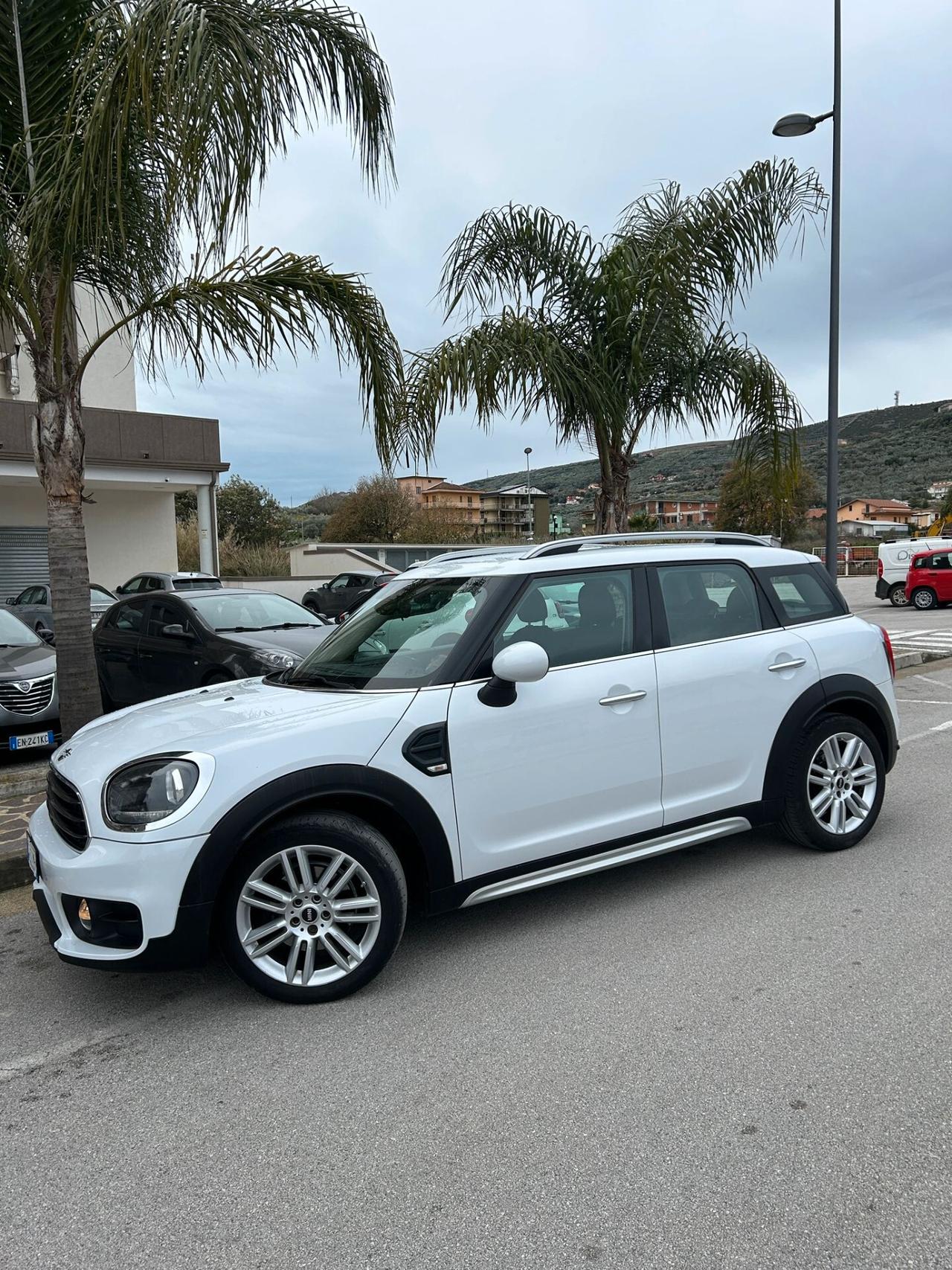 Mini Cooper D Countryman 2.0 Hype