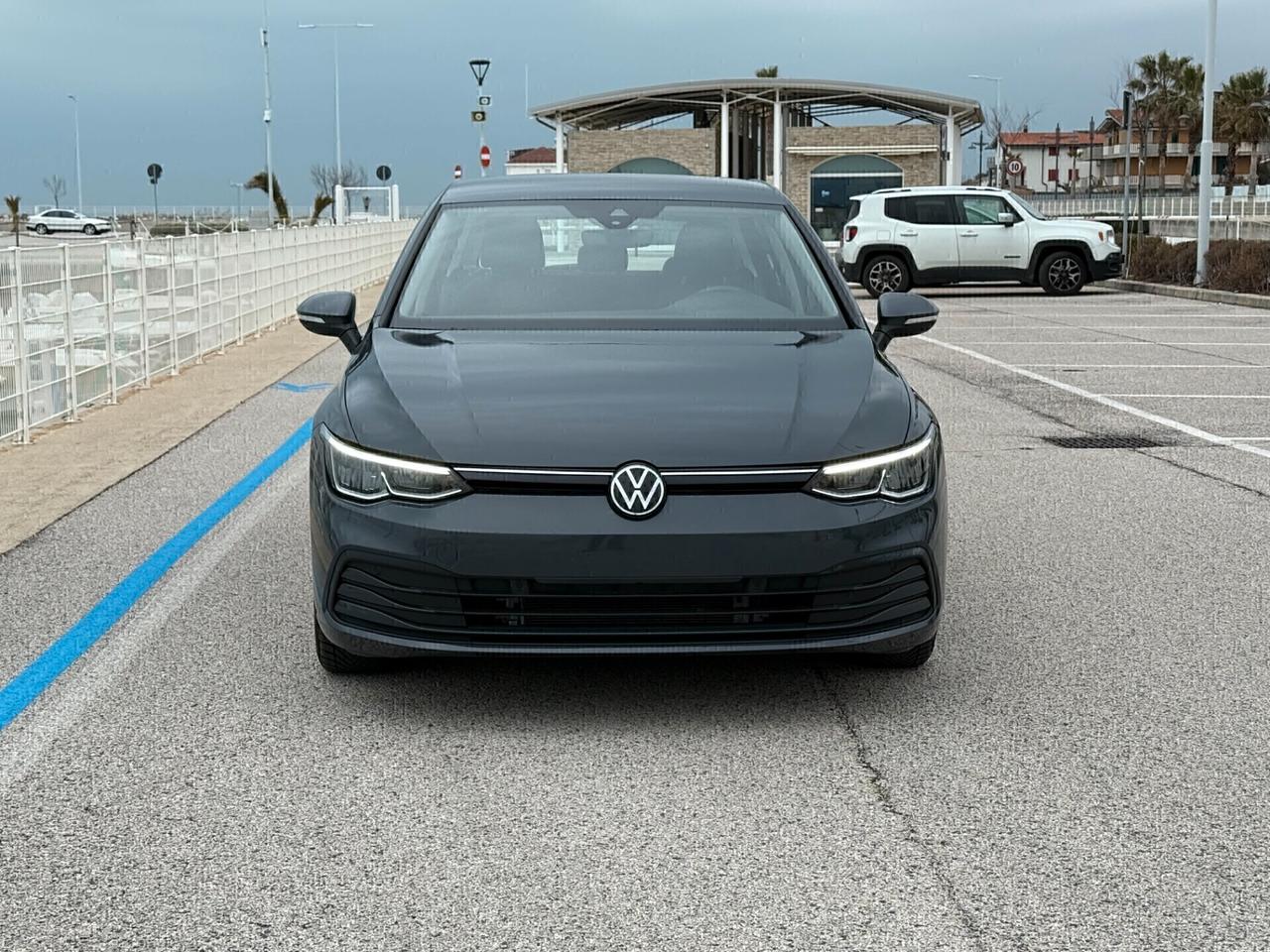 Volkswagen Golf 2.0 TDI DSG Virtual Cockpit