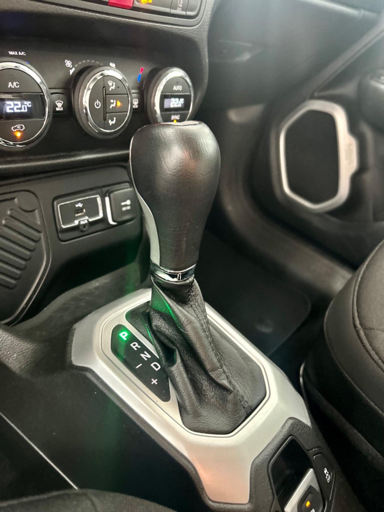 Jeep Renegade 1.6 Mjt 120 CV AUTOMATICA finanziabile