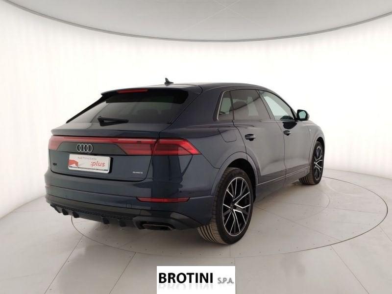 Audi Q8 50 TDI 210kW quattro tip. S Line Edition