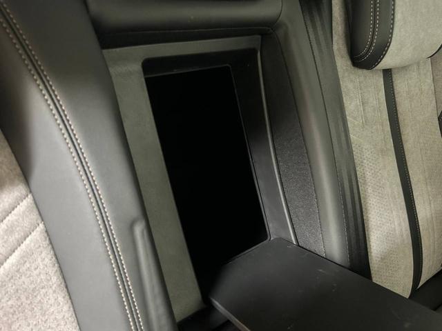 PEUGEOT 3008 Hybrid4 300 e-EAT8 GT Pack