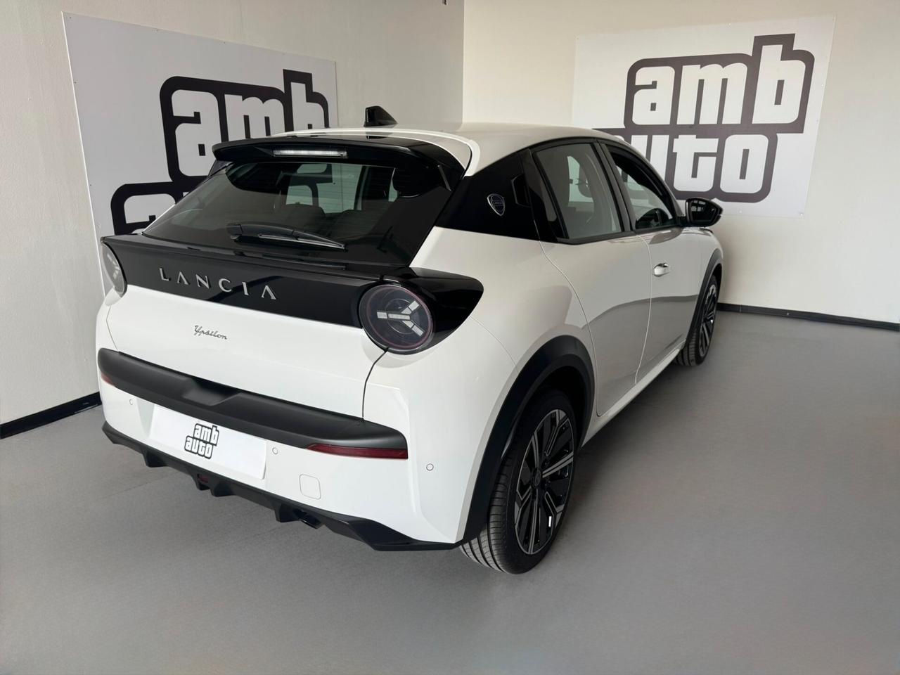 Lancia Ypsilon Hybrid e-DCT Garanzia 2029