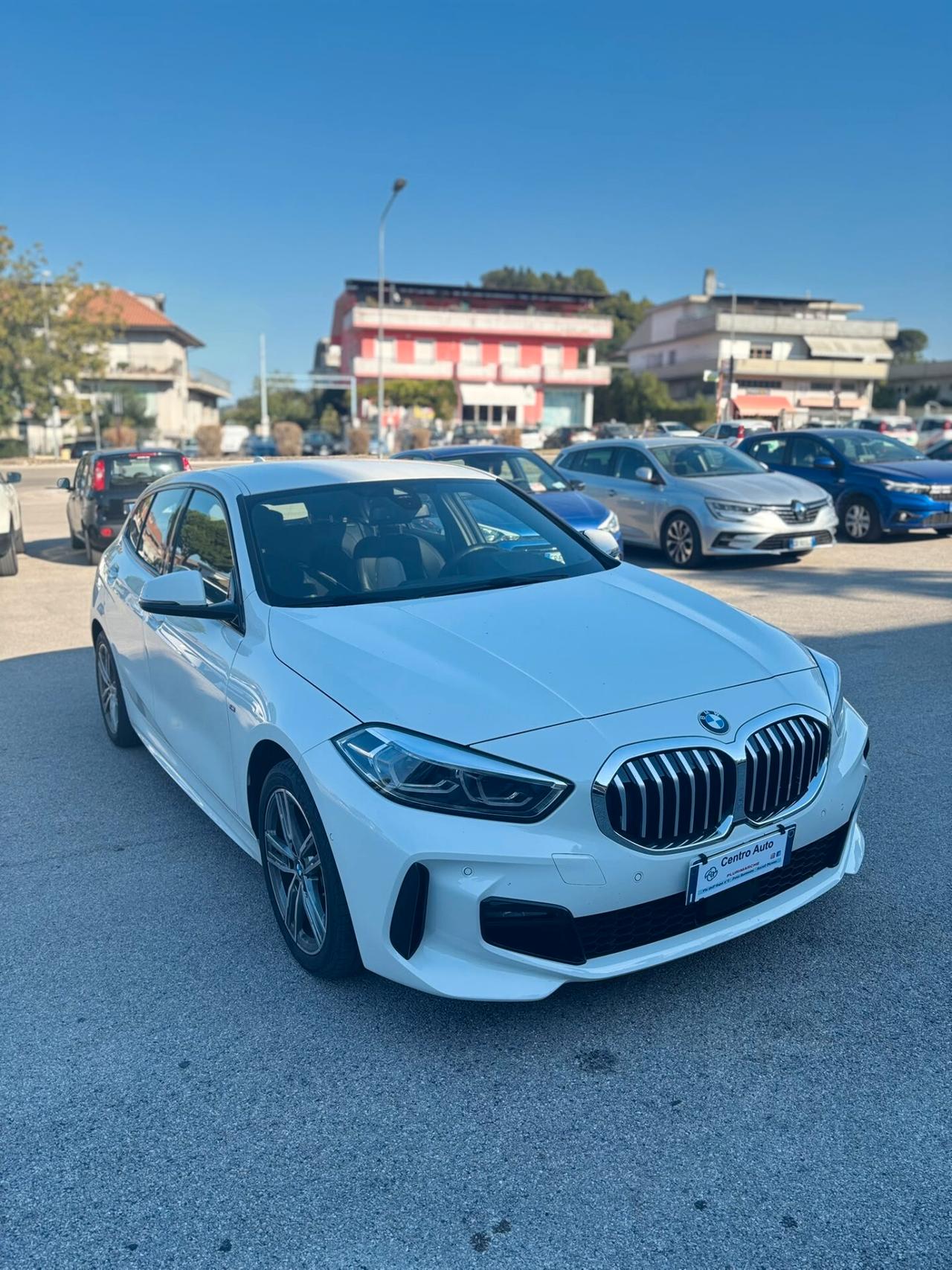 Bmw 116 116d 5p. Msport